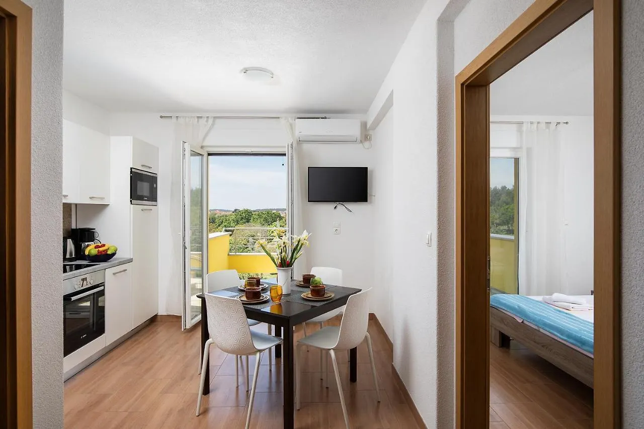 Apartments Ivan Mit Meerblick Pomer Κροατία